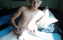 Skinny smooth twink on cam