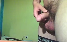 Gay dude jerking off on webcam